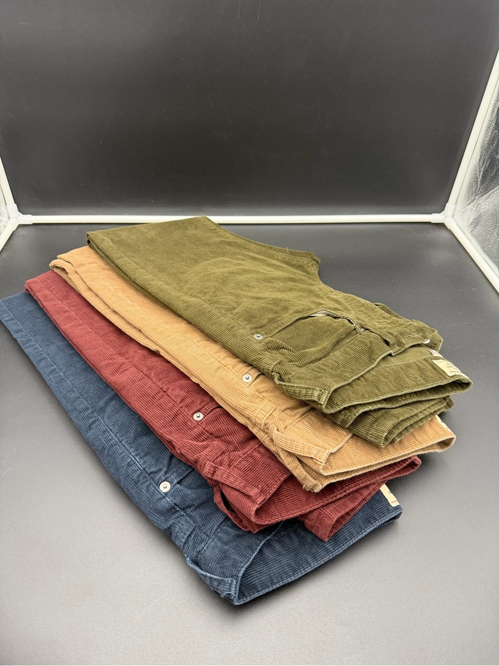 4 Pairs of Men's J. Crew Corduroy Pants - Olive, Tan, Burgundy, Navy W31 L32